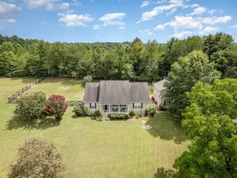 View/Area - 1024 Smith Thompson Rd, Bethpage, TN 37022 photo 2 of 10