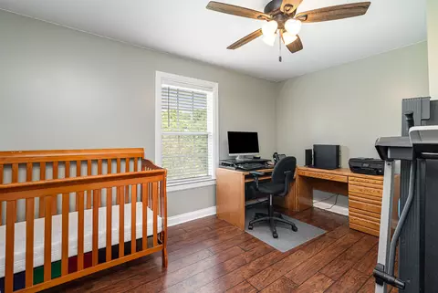 Bedroom - 1024 Smith Thompson Rd, Bethpage, TN 37022 photo 5 of 5