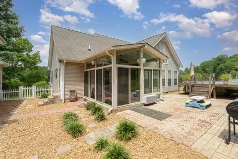 Exterior - 1024 Smith Thompson Rd, Bethpage, TN 37022 photo 10 of 13