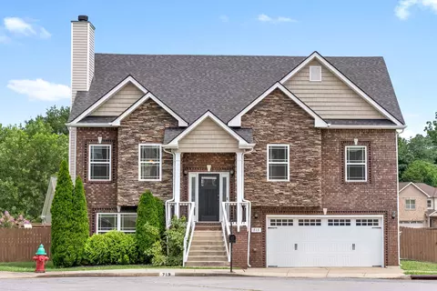 713 Evergreen Ct, Clarksville, TN 37040