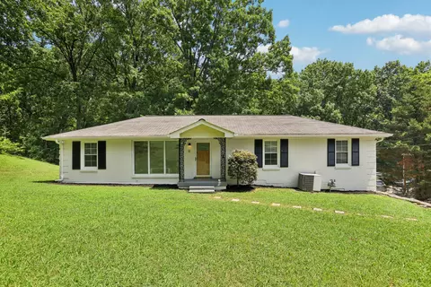 407 Port Dr, Madison, TN 37115