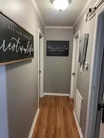 Entry Way - 654 Revilo Rd, Leoma, TN 38468 photo 2 of 3
