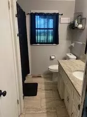Bath - 654 Revilo Rd, Leoma, TN 38468 photo 3 of 4