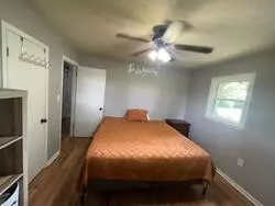 Bedroom - 654 Revilo Rd, Leoma, TN 38468 photo 3 of 5