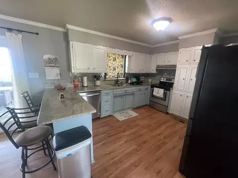Kitchen - 654 Revilo Rd, Leoma, TN 38468 photo 1 of 1
