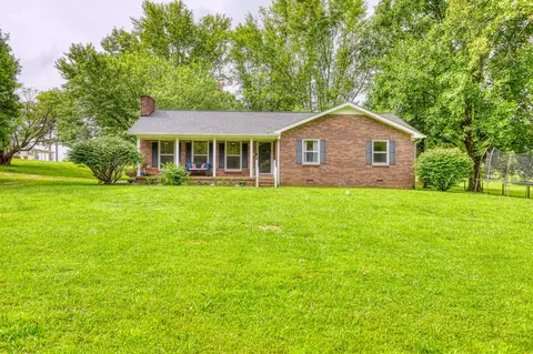 102 Jernigan Rd, Portland, TN 37148