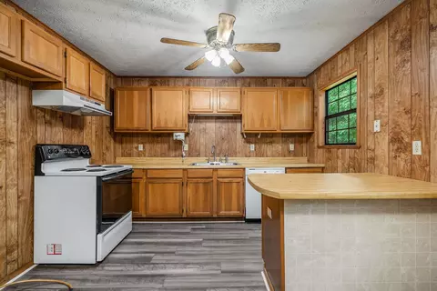 569 Robs Rd, Grimsley, TN 38565 photo 6