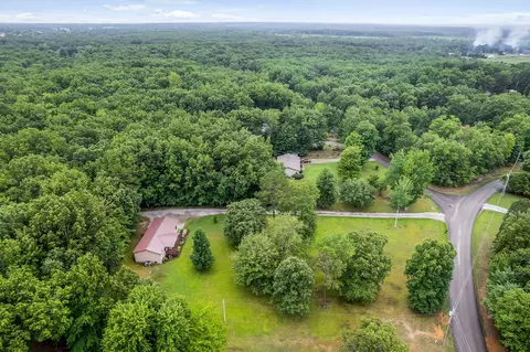 569 Robs Rd, Grimsley, TN 38565 photo 40