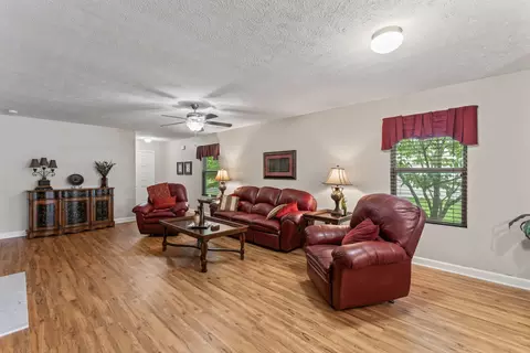 Living - 362 Campfire Dr, Murfreesboro, TN 37129 photo 2 of 2