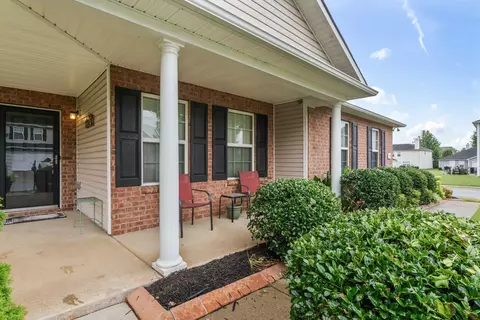Exterior - 362 Campfire Dr, Murfreesboro, TN 37129 photo 2 of 4