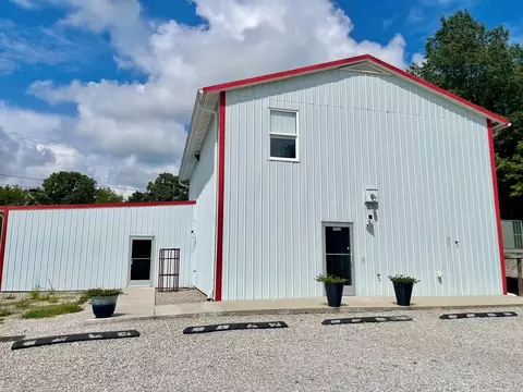 8328 Roberts Matthews Hwy, Cookeville, TN 38506