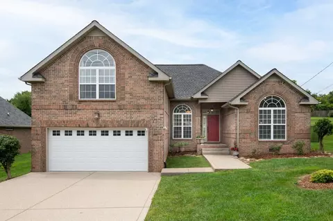 173 E Braxton Ln, Hendersonville, TN 37075