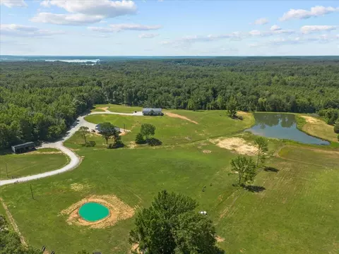 1489 Utley Rd, Camden, TN 38320