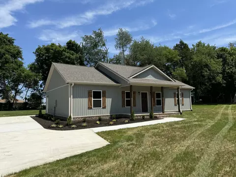45 Autumn Ridge Ln, Lafayette, TN 37083