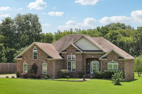 1013 Nature Trl, Castalian Springs, TN 37031