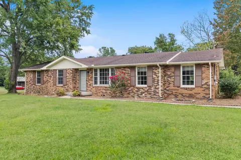 112 Paxton Dr NW, Hendersonville, TN 37075