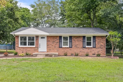 6918 Love Ln, Hixson, TN 37343