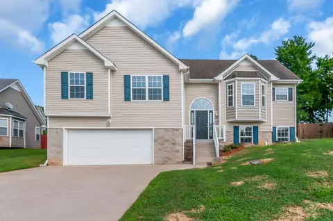 1388 Mutual Dr, Clarksville, TN 37042