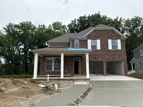882 Nightingale Ave, Hendersonville, TN 37075