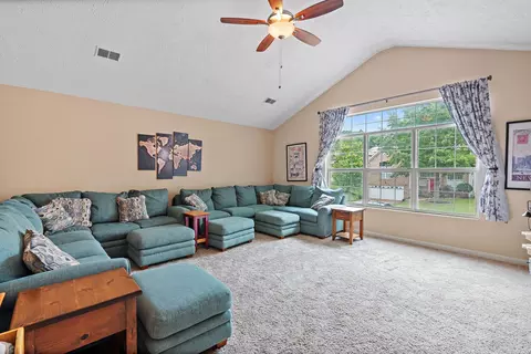 Living - 2313 Edencrest Dr, Antioch, TN 37013 photo 3 of 3