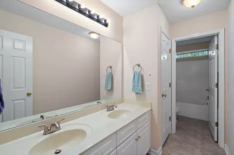 Bath - 2313 Edencrest Dr, Antioch, TN 37013 photo 4 of 4