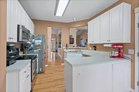 Kitchen - 2313 Edencrest Dr, Antioch, TN 37013 photo 2 of 4