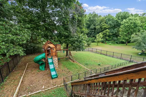 Exterior - 2313 Edencrest Dr, Antioch, TN 37013 photo 5 of 8