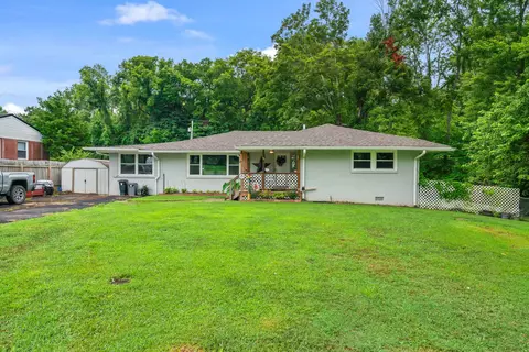 26 W Bel Air Blvd, Clarksville, TN 37042