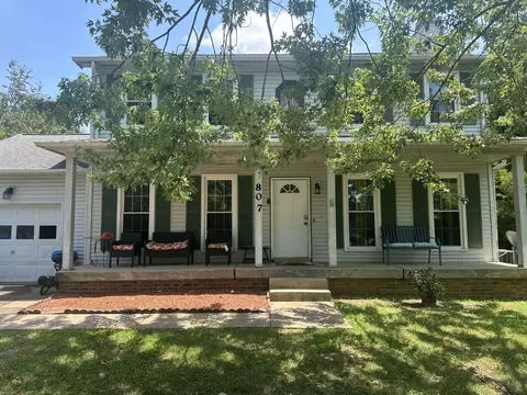 807 Pembrook Pl, Clarksville, TN 37042