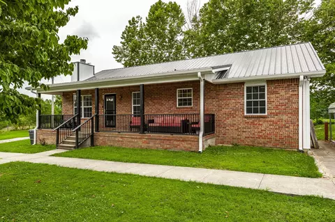 150 Mount Vernon Church Rd, Bethpage, TN 37022
