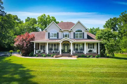 2452 Greens Mill Rd, Columbia, TN 38401