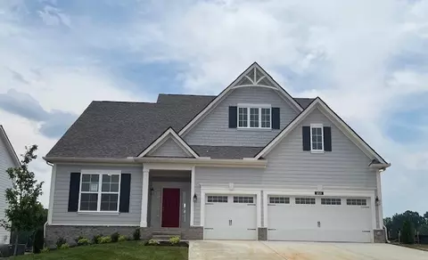 605 Single Creek Dr, White House, TN 37188