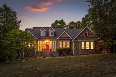 650 Deer Point Dr, Dunlap, TN 37327