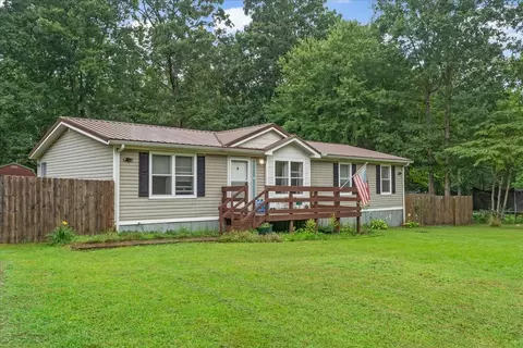 611 General Bragg Dr, Beechgrove, TN 37018 photo 2
