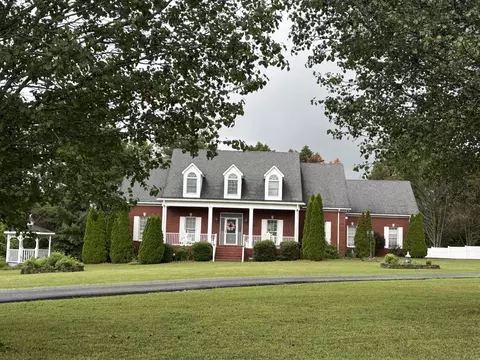 1820 Elkton Pike, Pulaski, TN 38478
