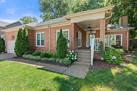 1029 Saint Andrews Pl, Nashville, TN 37204