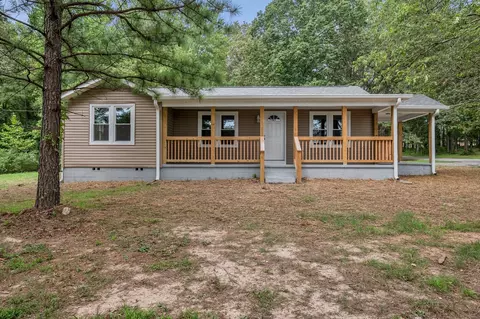 4221 Bellview Dr, Nunnelly, TN 37137