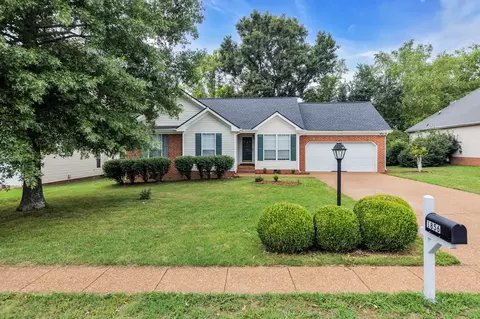 1856 Devon Dr, Spring Hill, TN 37174 photo 2