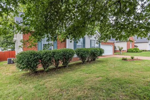 1856 Devon Dr, Spring Hill, TN 37174 photo 5