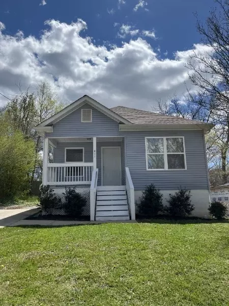 411 W 13th St, Columbia, TN 38401