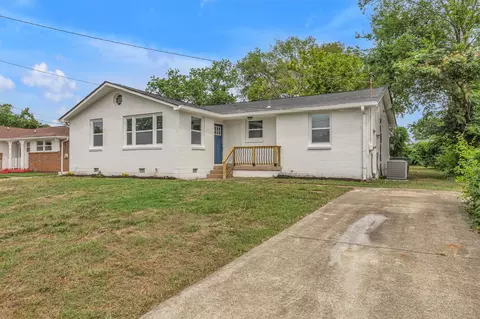714 Vanderhorst Dr, Nashville, TN 37207