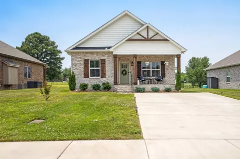 186 Julia Ann Ct, Springfield, TN 37172
