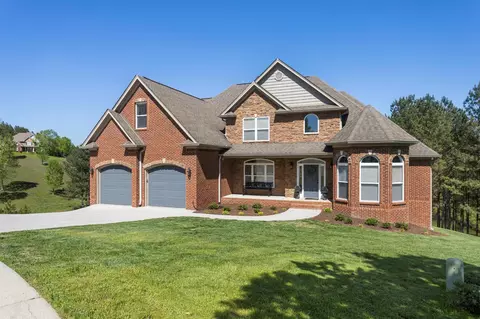 13312 Blakeslee Dr, Soddy Daisy, TN 37379