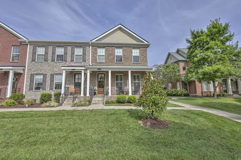201 Gateway Ct, Franklin, TN 37069