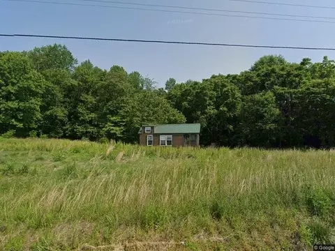 2390 Jefferson Rd, Smithville, TN 37166