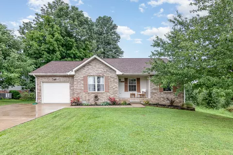 2506 Rafiki Dr, Clarksville, TN 37042