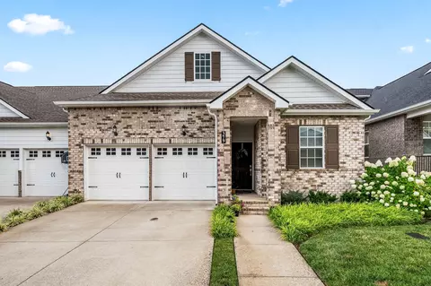 379 Gingerwood Ln, Hendersonville, TN 37075