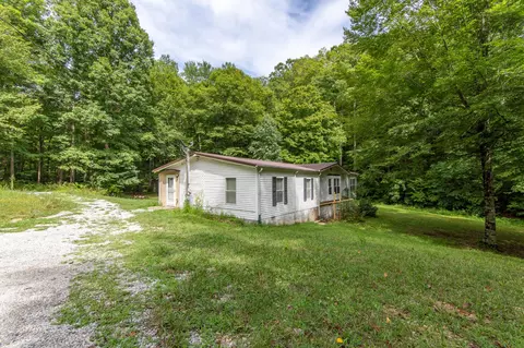 298 Burns Hollow Rd, Waynesboro, TN 38485
