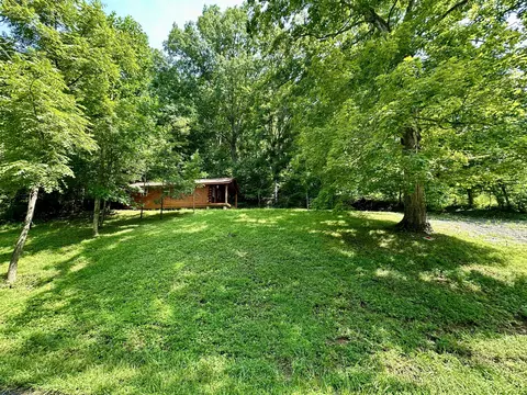 1275 Charles Holt Rd, Adams, TN 37010
