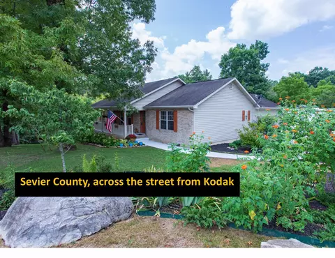 4507 Douglas Dam Rd, Strawberry Plains, TN 37871